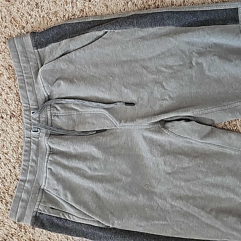 Lululemon Joggers - Picture 2 of 12